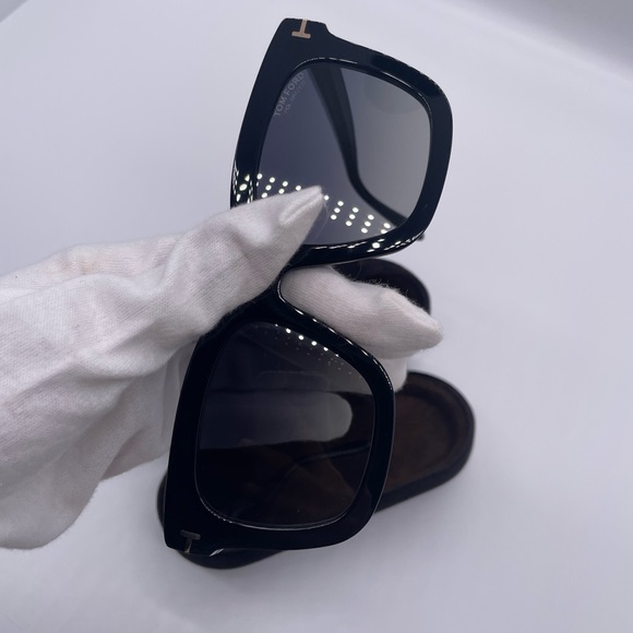 Tomford - Picture 10 of 11